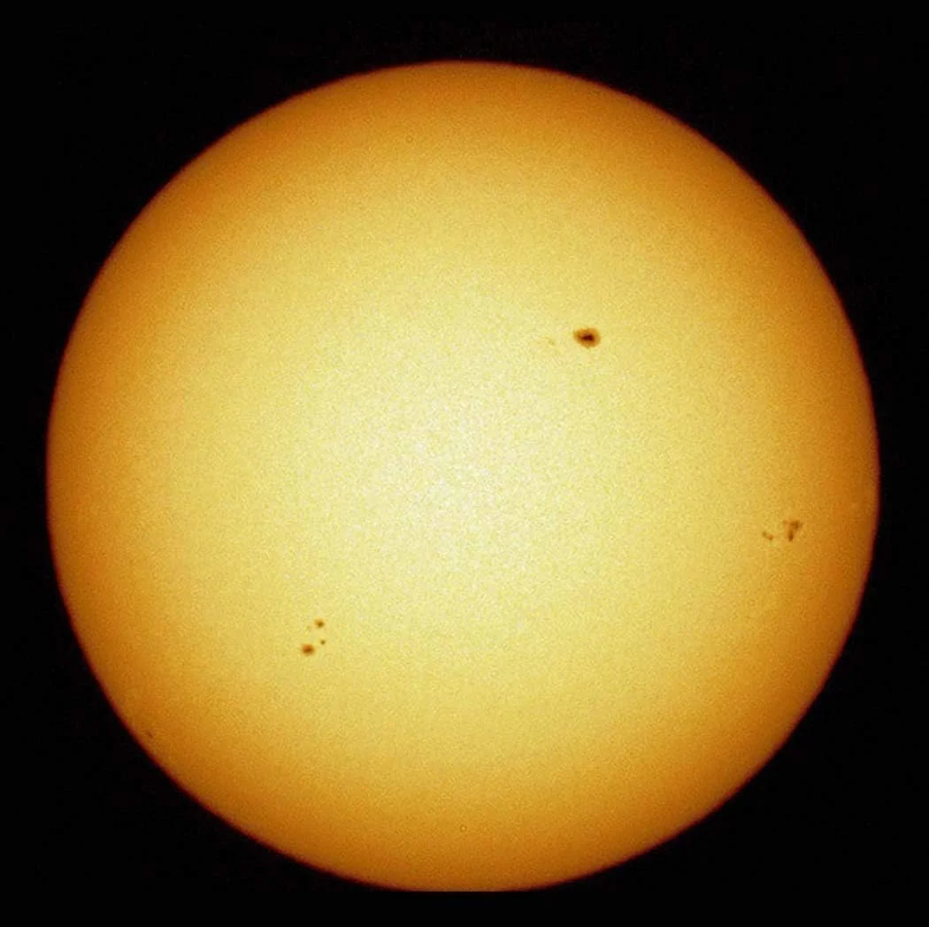 تلسکوپ منکسوری با سه پایه و یابنده، تلسکوپ قابل حمل برای مبتدیان نجوم، تلسکوپ مسافرتی، فاصله کانونی 1250 میلی متر، تلسکوپ 10 منکسوری