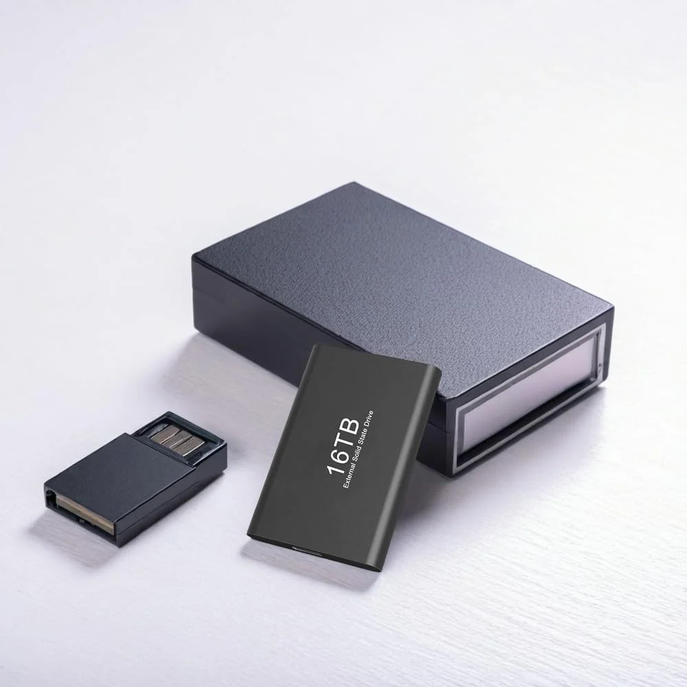 هارد اکسترنال اس اس دی قابل حمل 16 ترابایتی – درایو حالت جامد USB 3.1 پرسرعت با کابل USB-C به A – سازگار با کامپیوترها و لپ‌تاپ‌های ویندوزی – فضای ذخیره‌سازی عظیم برای پشتیبان‌گیری و انتقال داده