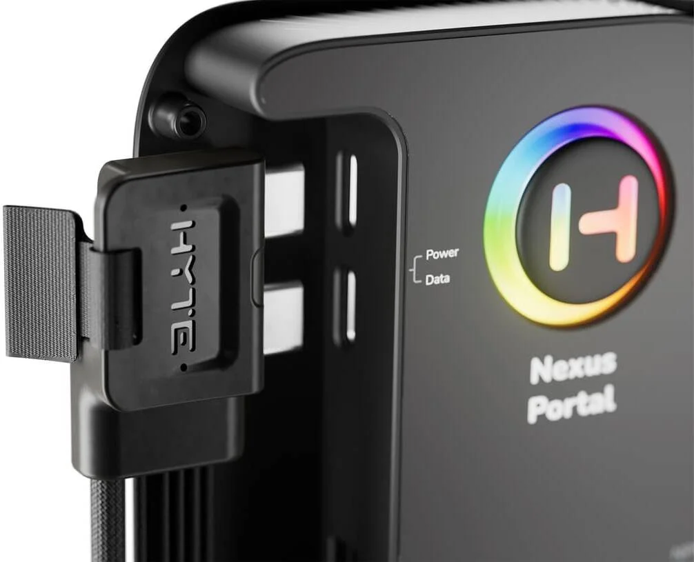 نوار نور دیجیتال غوطه وری HYTE LS30 qRGB با پورتال Nexus NP50، آرایه LED های 62 پیکسلی qRGB، اتصال دهنده Nexus Link Type-C، 3x Nexus Link Type-C، 1x کانال PWM 4 پین | ACC-HYTE-LS30-B-2NP نوار نور دیجیتال غوطه وری HYTE LS30 qRGB با پورتال Nexus NP50، آرایه LED های 62 پیکسلی qRGB، اتصال دهنده Nexus Link Type-C، 3x Nexus Link Type-C، 1x کانال PWM 4 پین | ACC-HYTE-LS30-B-2NP