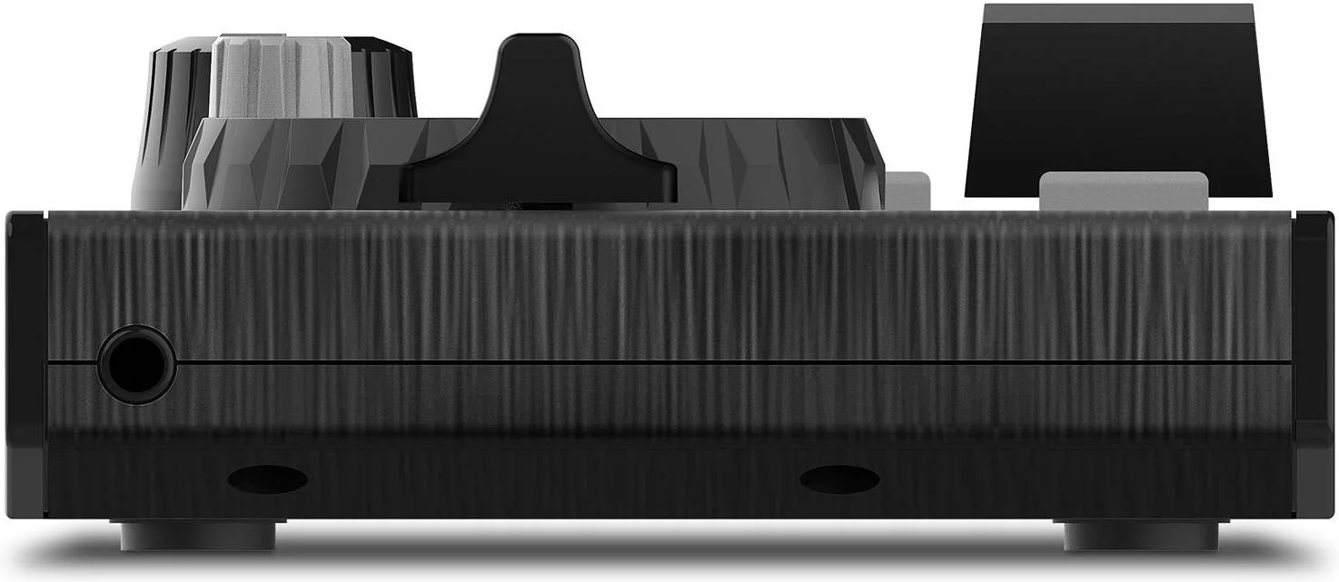 کنترلر دیجی قابل حمل USB نومارک DJ2GO2 Touch با چرخهای جاگ لمسی خازنی، رابط صوتی و Serato DJ Lite، مشکی | DJ2GO کنترلر دیجی قابل حمل USB نومارک DJ2GO2 Touch با چرخهای جاگ لمسی خازنی، رابط صوتی و Serato DJ Lite، مشکی | DJ2GO