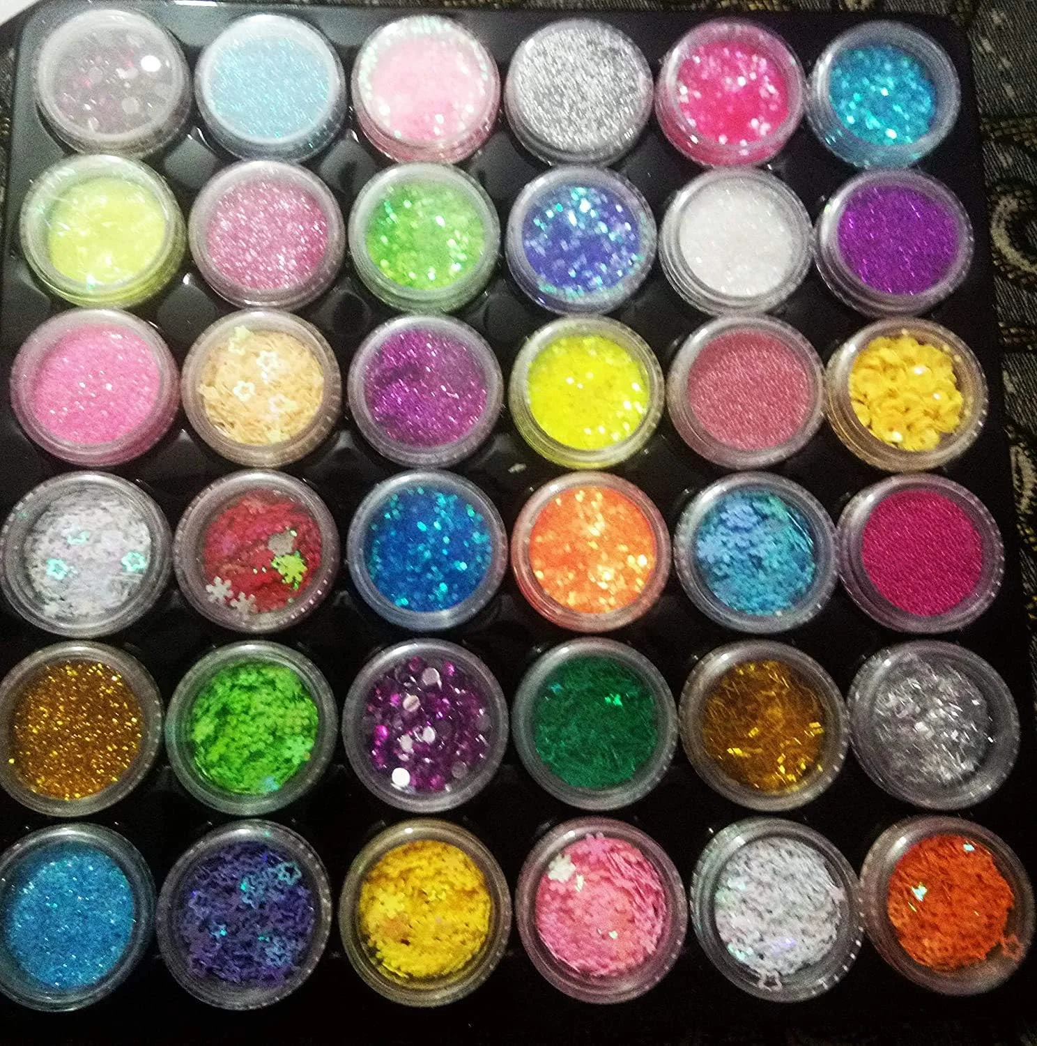 نگین ناخن فلزی لیزری سه بعدی با 36 طرح مختلف، اکلیل ناخن، تزئینات طراحی ناخن، پولک های رنگی هولوگرافیک (طرح قلب)