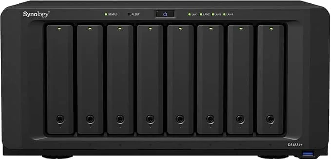 ترکیب NAS هشت محفظه ای DS1821+ با ظرفیت 128 ترابایت به همراه 8 هارد دیسک 16 ترابایتی SATA، کش SSD یک ترابایتی، ارتقاء رم 32 گیگابایتی، پردازنده 4 هسته ای AMD Ryzen V1500B با فرکانس 2.2 گیگاهرتز