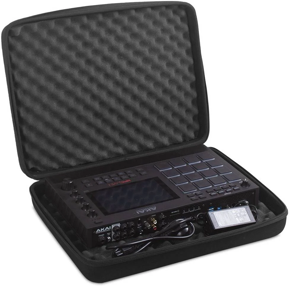 کیف حمل کنترلر متوسط UDG Creator، فوم EVA قالب‌گیری شده Durashock، ضد آب، سازگار با Pioneer DDJ-WeGO3، NI Traktor S2 MK2 و Maschine MK2، مشکی | U8301BL