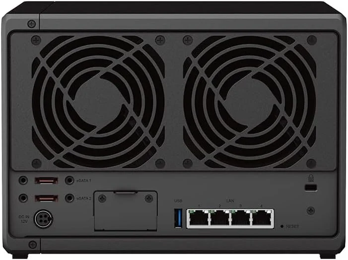 دستگاه ذخیره ساز تحت شبکه 5-Bay سینولوژی DS1522+ (پردازنده AMD Ryzen R1600 با 8 گیگابایت رم و 4 پورت RJ-45 1GbE LAN) باندل 20 ترابایتی با 5 عدد هارد 4 ترابایتی سیگیت IronWolf