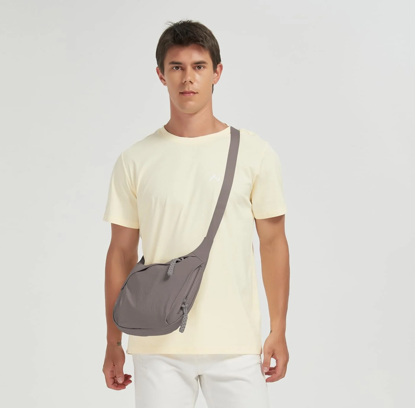 کیف هلالی نایلونی، کیف دوشی و کراس بادی، کیف روزمره، کیف شانه ای، کیف مسافرتی برای زنان و مردان