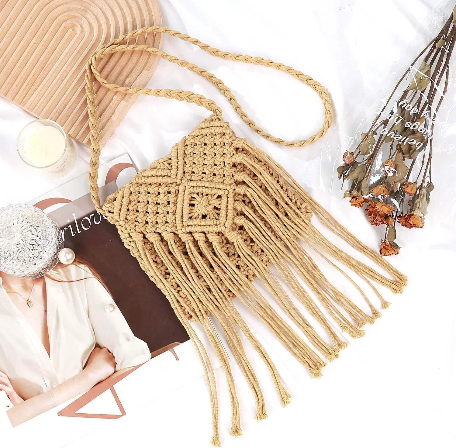 کیف حصیری رودوشی زنانه، کیف دستی حصیری، کیف بافتنی منگوله دار ساحلی تابستانی، کیف ساحلی بافتنی غیر رسمی، کیف دستی شیک تابستانی مدل Hobo با بند شانه ای، خاکی