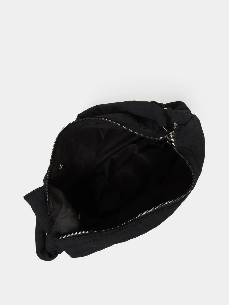 کیف دوشی زنانه استایلی با بافت دار و بست زیپی، سایز واحد، مشکی