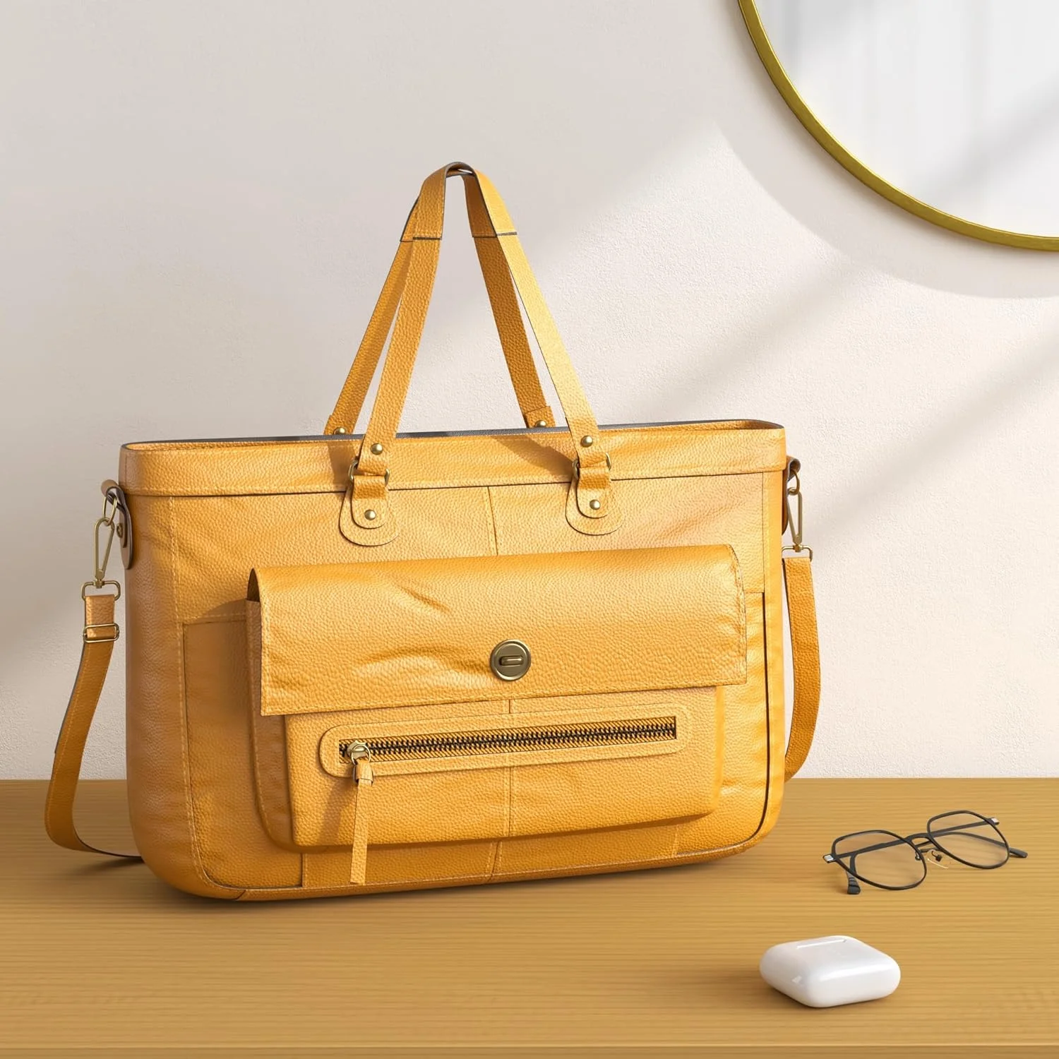 کیف دوشی چرمی زنانه مدل Totally Royal Travel Bag13، رنگ کنیاکی کیف دوشی چرمی زنانه مدل Totally Royal Travel Bag13، رنگ کنیاکی