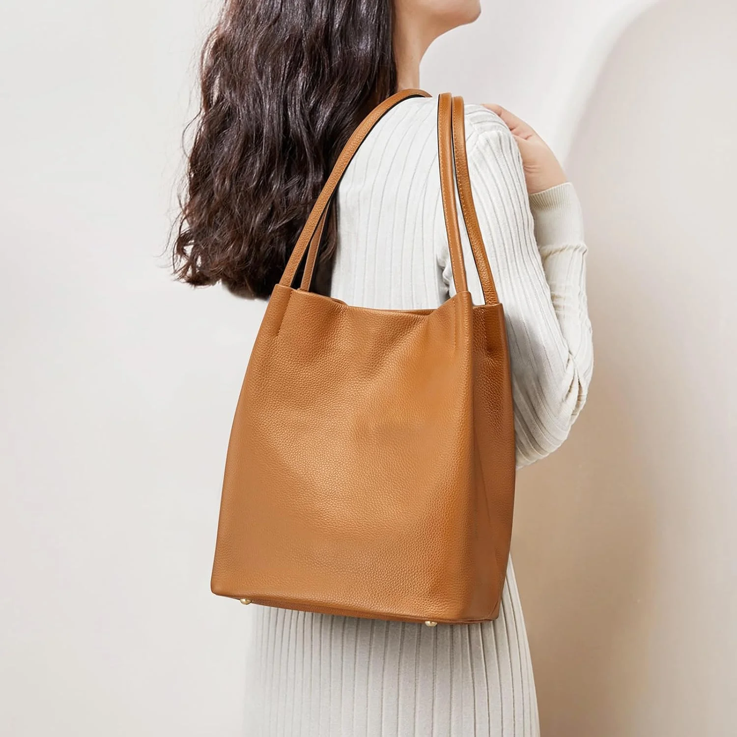 کیف دستی زنانه چرمی نرم Kattee، کیف دوشی جادار با بست مغناطیسی