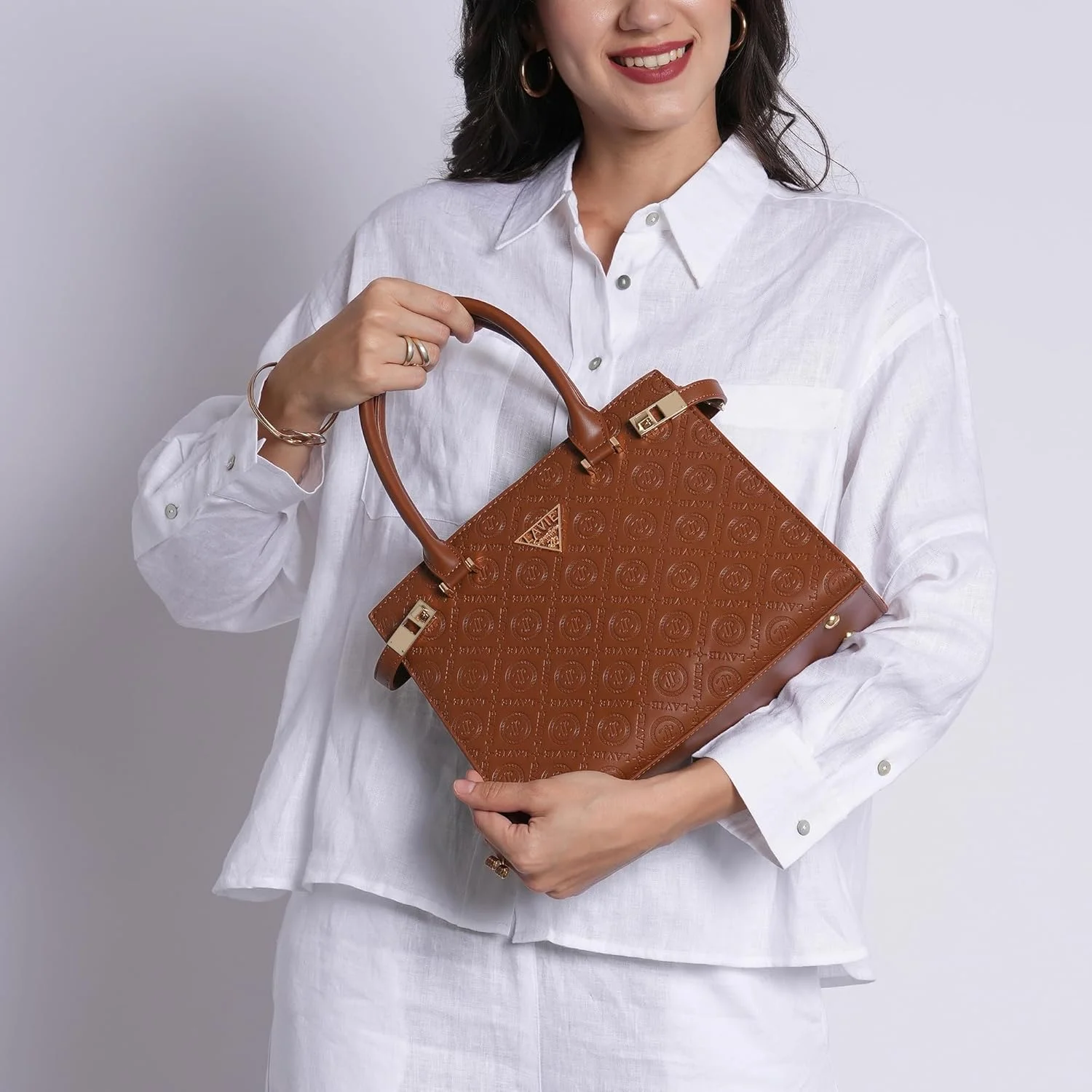 کیف دستی زنانه لاوی مدل میشیگان | کیف دستی مناسب کار | کیف زنانه | کیف شانه ای شیک | هدیه برای خانم ها کیف دستی زنانه لاوی مدل میشیگان | کیف دستی مناسب کار | کیف زنانه | کیف شانه ای شیک | هدیه برای خانم ها