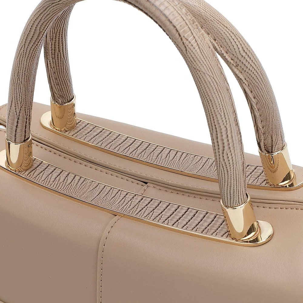 کیف دستی زنانه مدل Satchel از Apples | کیف دستی چرمی مصنوعی با دسته بالایی و جزئیات برجسته | کیف دوشی چند محفظه ای با بند قابل تنظیم | کیف شیک برای کار و استفاده روزانه