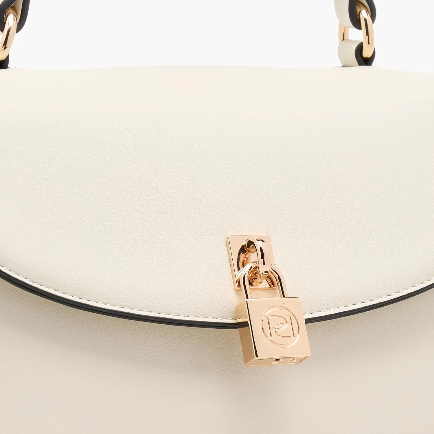 کیف دستی زنانه پاپريكا، رنگ ثابت، دارای بند جداشدنی و بست دکمه ای، کرم اشانتیون، سایز واحد کیف دستی زنانه پاپريكا، رنگ ثابت، دارای بند جداشدنی و بست دکمه ای، کرم اشانتیون، سایز واحد