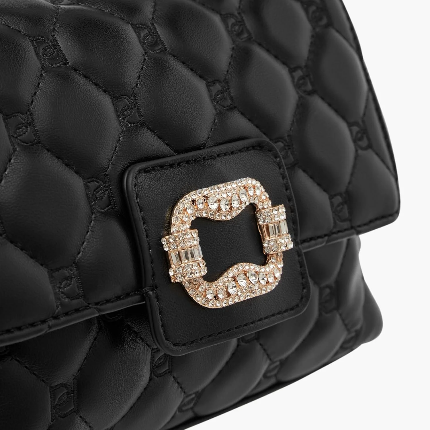 کیف دستی زنانه پاپریکا مدل ساتچل با طرح لوزیدوزی، بند جداشدنی و بستهشدن با دکمه مشکی، سایز One Size کیف دستی زنانه پاپریکا مدل ساتچل با طرح لوزیدوزی، بند جداشدنی و بستهشدن با دکمه مشکی، سایز One Size