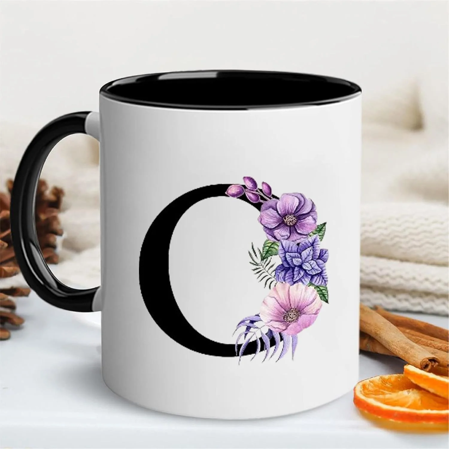 ست هدیه کیف دستی کتان بوم نقاشی با حروف الفبا و دسته قرمز به همراه کیف لوازم آرایشی برای دختران - لیوان - ست 3 تکه ترکیبی - ست هدیه برای عروسی - هدیه برای دختران - هدیه برای دوستان