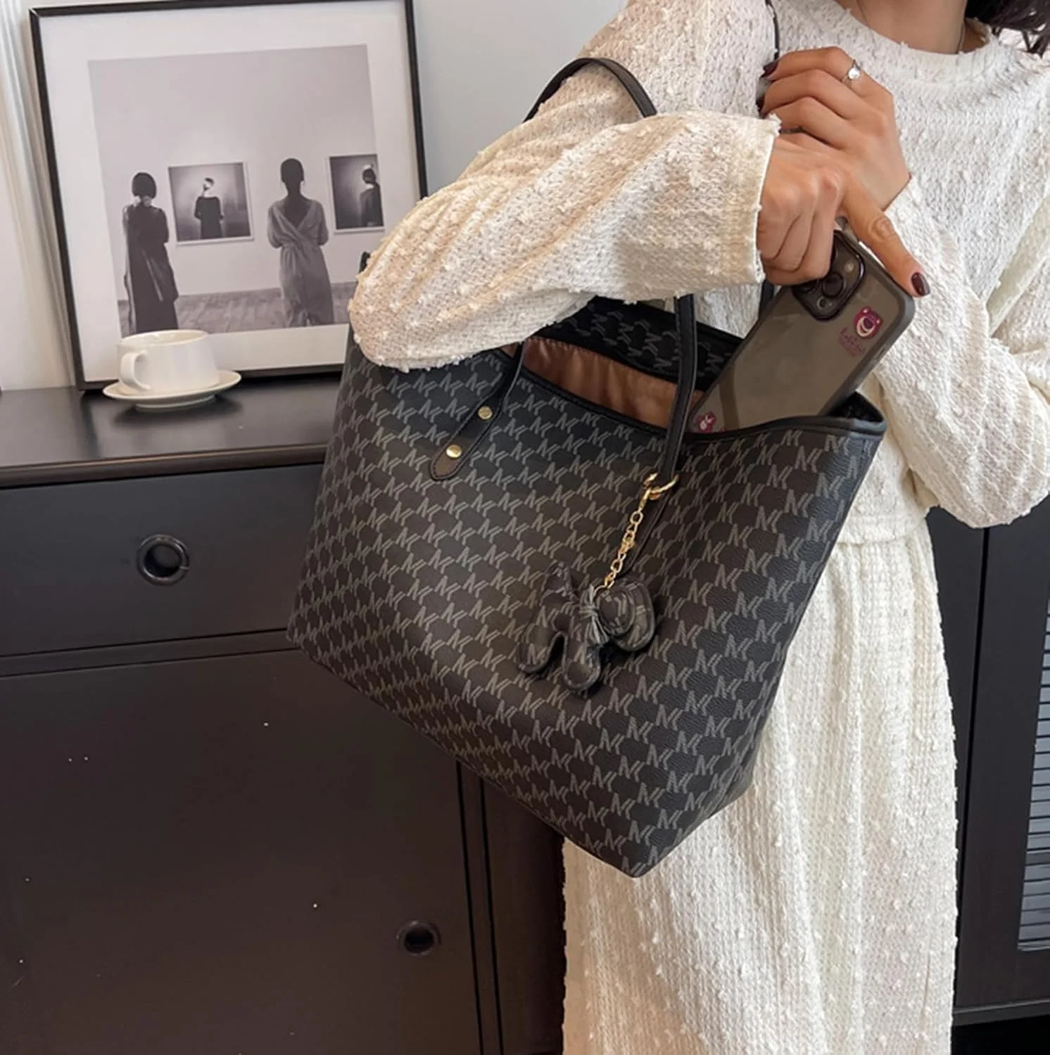 کیف دستی دوشی سبک وزن زنانه، کیف لپ‌تاپ چرمی مصنوعی زنانه، کیف اداری، کیف دوشی زیپ‌دار با بافت عالی و ظرفیت بزرگ برای سفر، ساحل و کار، 43 × 29 × 15 سانتی‌متر