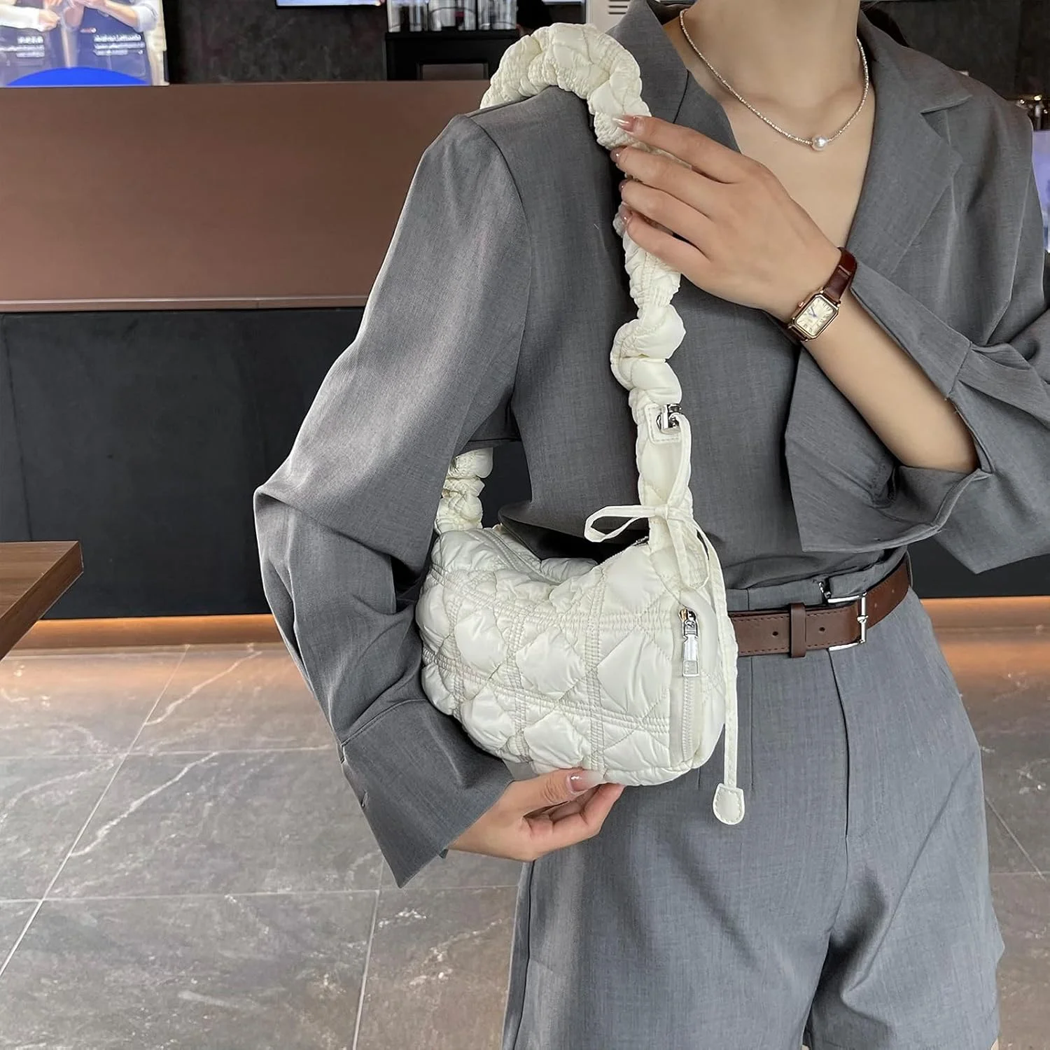 کیف دستی زنانه مد روز، کیف کراس بادی غیر رسمی، کیف دستی کوچک پفی، کیف دستی پفی مد روز، برای مسافرت، خرید