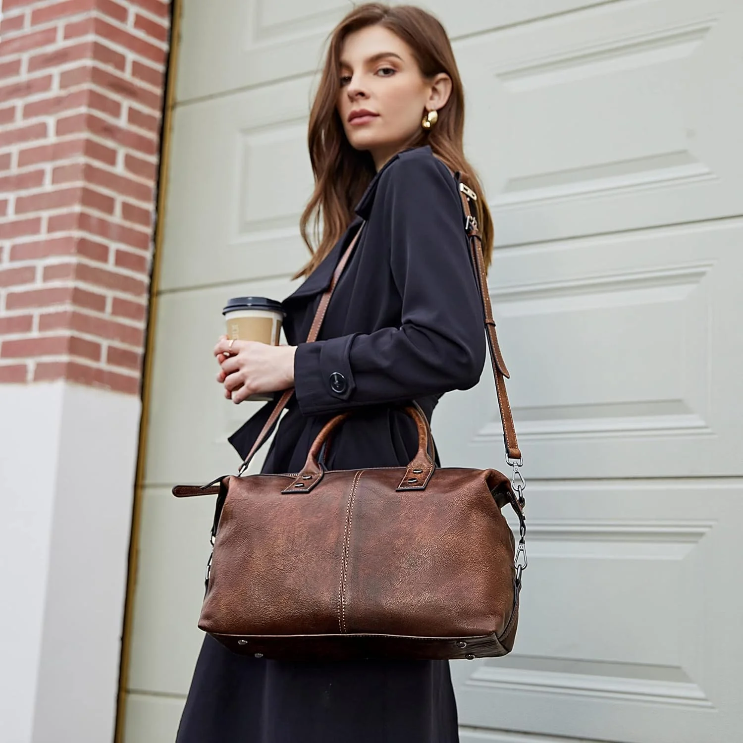 کیف دستی چرمی زنانه، کیف دوشی جادار و با کیفیت کیف دستی چرمی زنانه، کیف دوشی جادار و با کیفیت