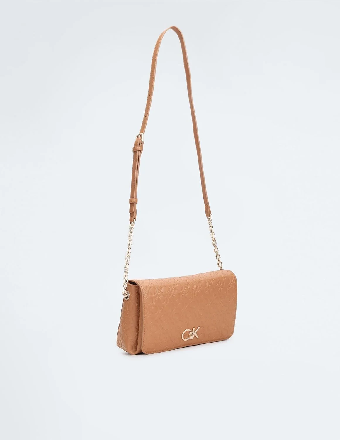 کیف دوشی زنانه کلوین کلاین مدل RE-LO - کیف های EMB کیف دوشی زنانه کلوین کلاین مدل RE-LO - کیف های EMB