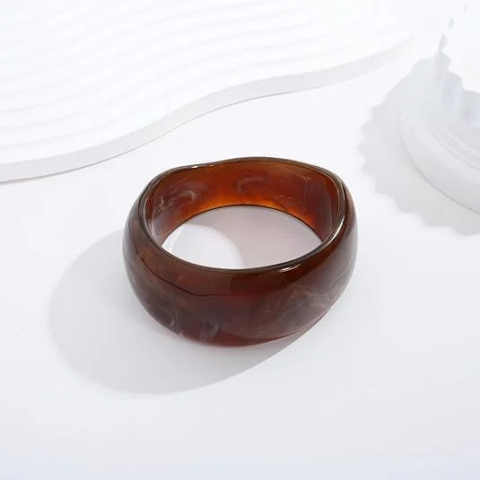 دستبند النگویی اکریلیک ضخیم آزونه برای زنان - دستبند پهن طرح دار هندسی رزین استات | طراحی رنگارنگ با رنگ های متنوع، شامل طرح لاک پشتی | اشکال نامنظم