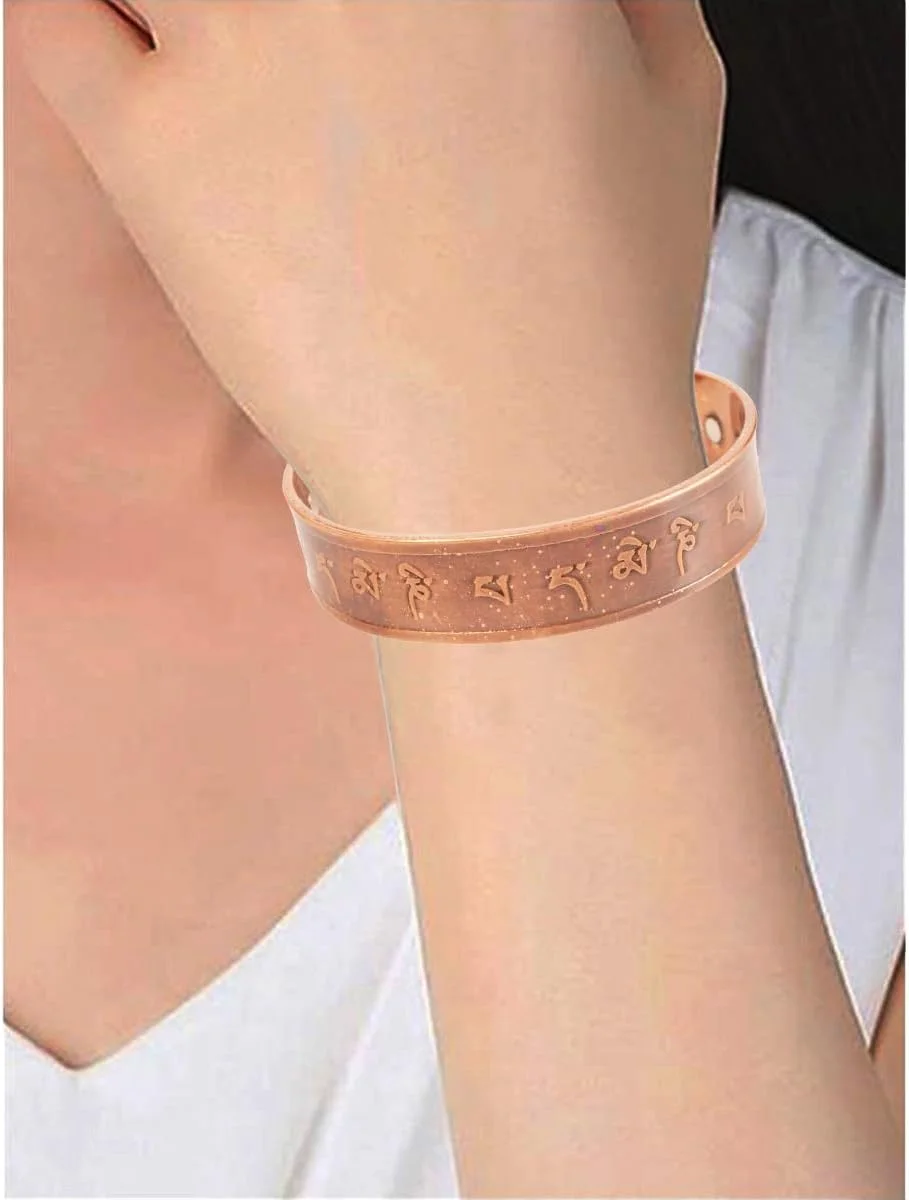 دستبند مسی مغناطیسی تاچ استون، سبک تبتی. دست ساز با مس خالص ضخیم و محکم. مجموعه 3 طرح مختلف با حکاکی های سلتیک و Om Namah Shiva Mani Padme Hom.