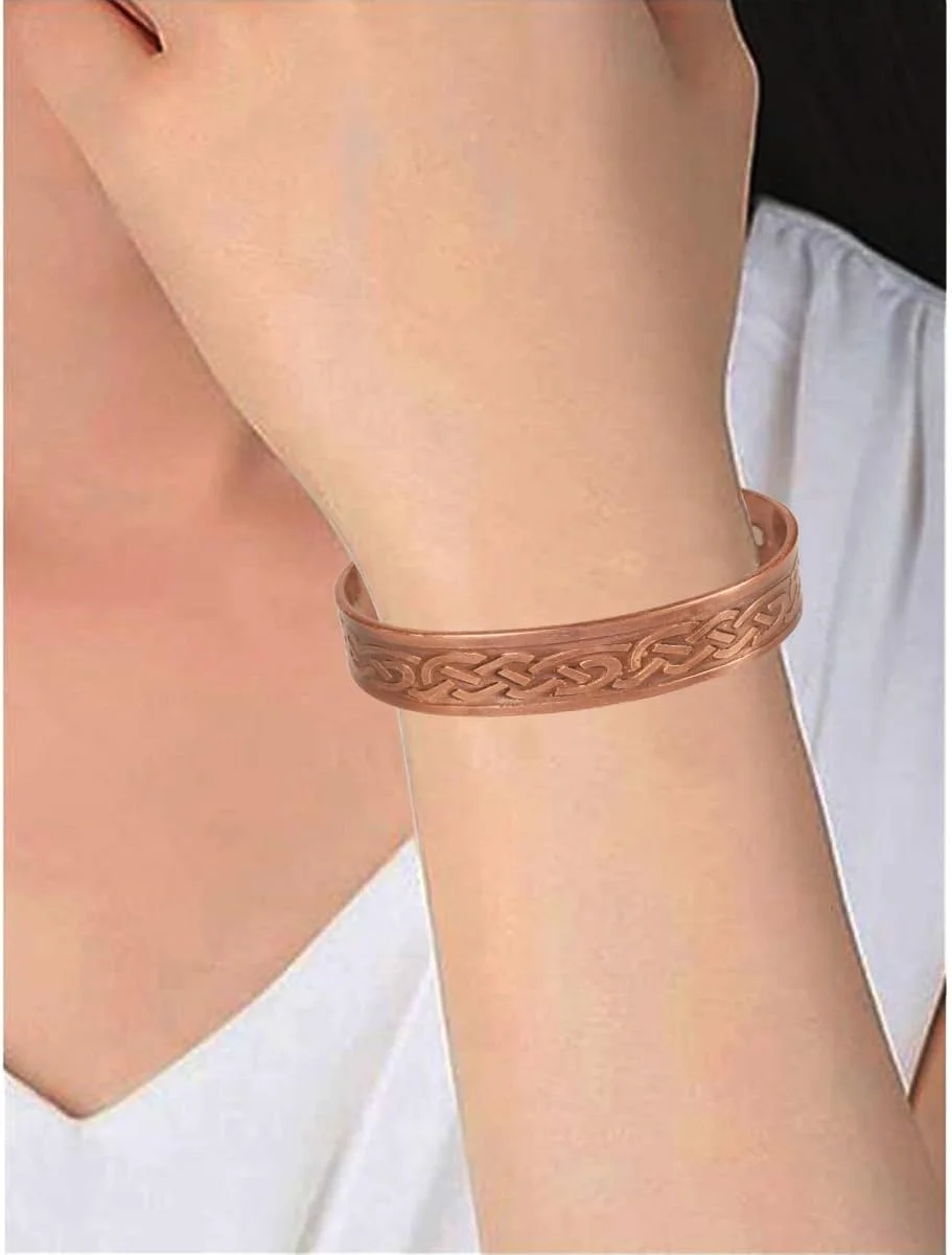 دستبند مسی مغناطیسی دست ساز تاچ استون. دست ساز با مس خالص ضخیم و حکاکی شده به سبک تبتی، جواهرات مسی خالص برای زنان و مردان. طرح سلتیک جادویی.