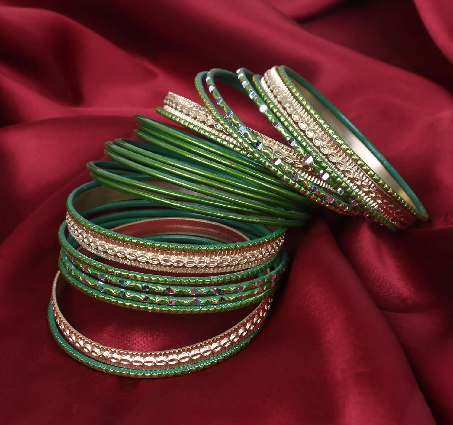 دستبند النگویی تاچ استون، مجموعه 24 عددی، طرح هندی بالیوودی، آلیاژ فلزی بافت دار، زیورآلات رنگی طراح دار، سایز بزرگ، ست دستبند النگویی 24 عددی، رنگ طلایی، مخصوص بانوان