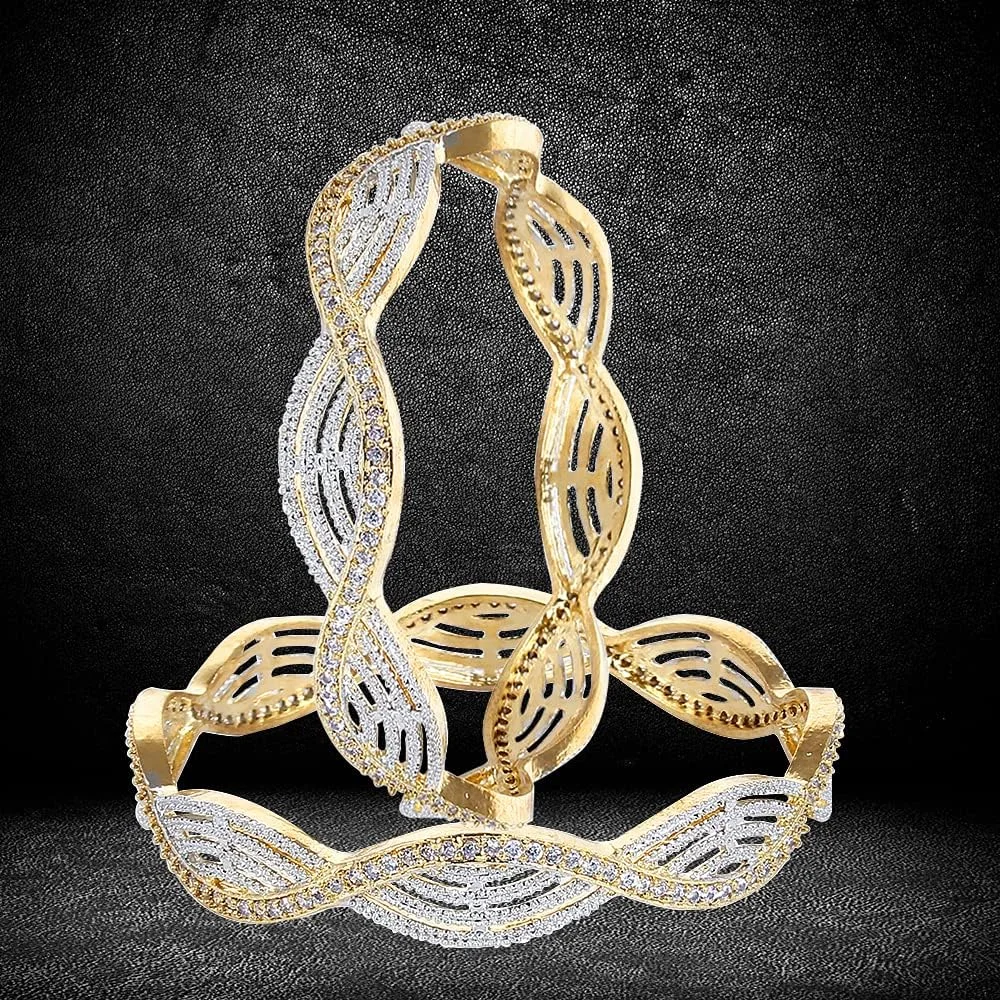 یوبلا، ست النگوی نگیندار طرح سنتی و شیک زنانه با روکش طلایی (طلایی)(YBBN_9010B_2.6) یوبلا، ست النگوی نگیندار طرح سنتی و شیک زنانه با روکش طلایی (طلایی)(YBBN_9010B_2.6)