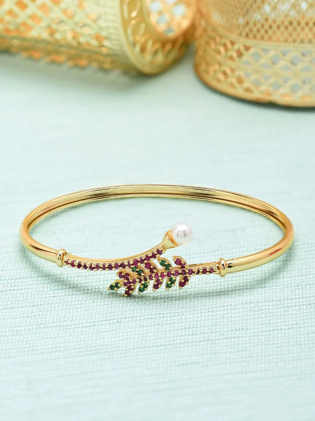 دستبند النگویی زنانه ZAVERI PEARLS (طلایی) (Zpfk9438) دستبند النگویی زنانه ZAVERI PEARLS (طلایی) (Zpfk9438)