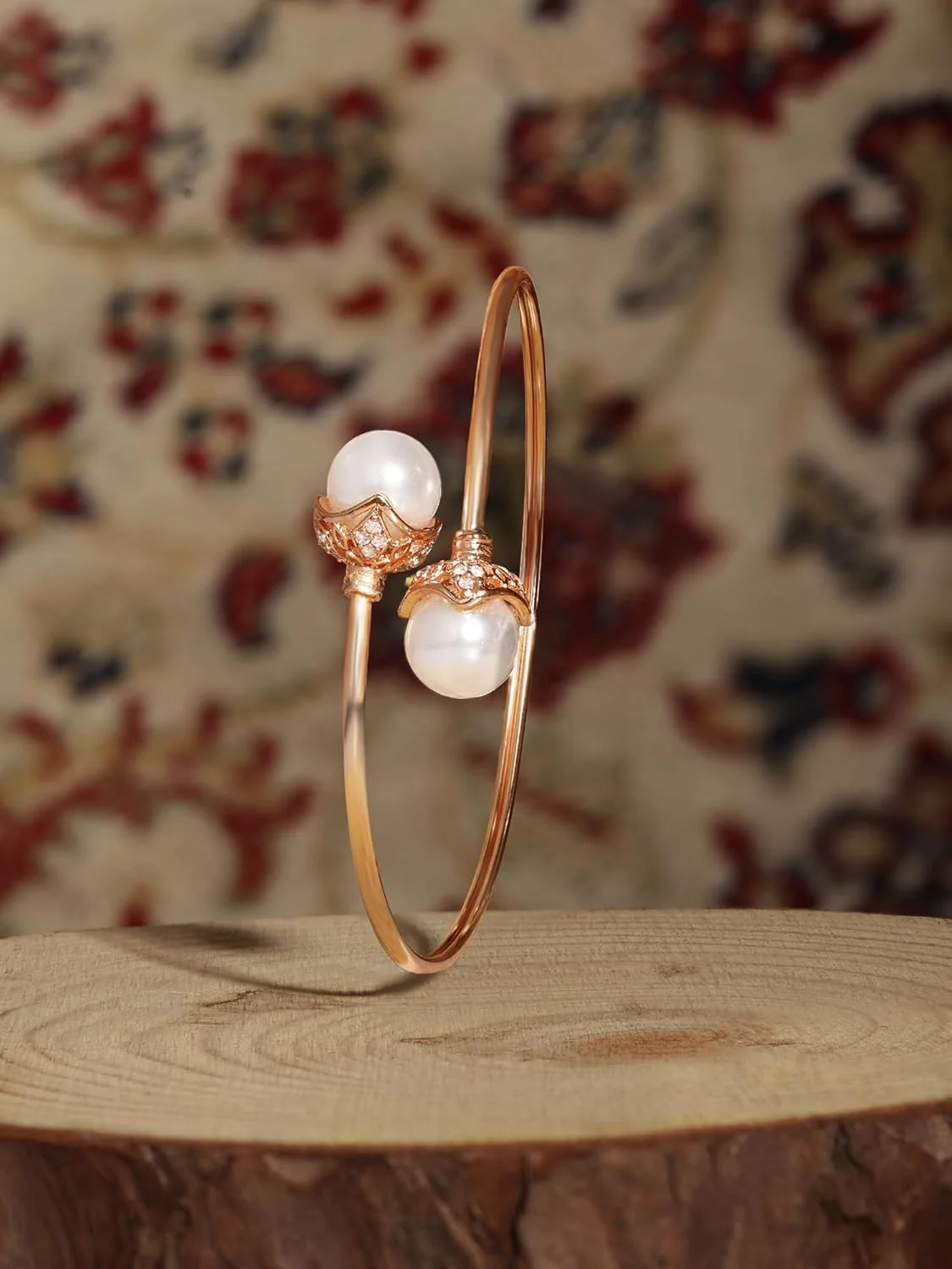 دستبند النگویی برنجی زنانه نگیندار با روکش رزگلد و مزین به زیرکونیا و مروارید - ZPFK17184 دستبند النگویی برنجی زنانه نگیندار با روکش رزگلد و مزین به زیرکونیا و مروارید - ZPFK17184