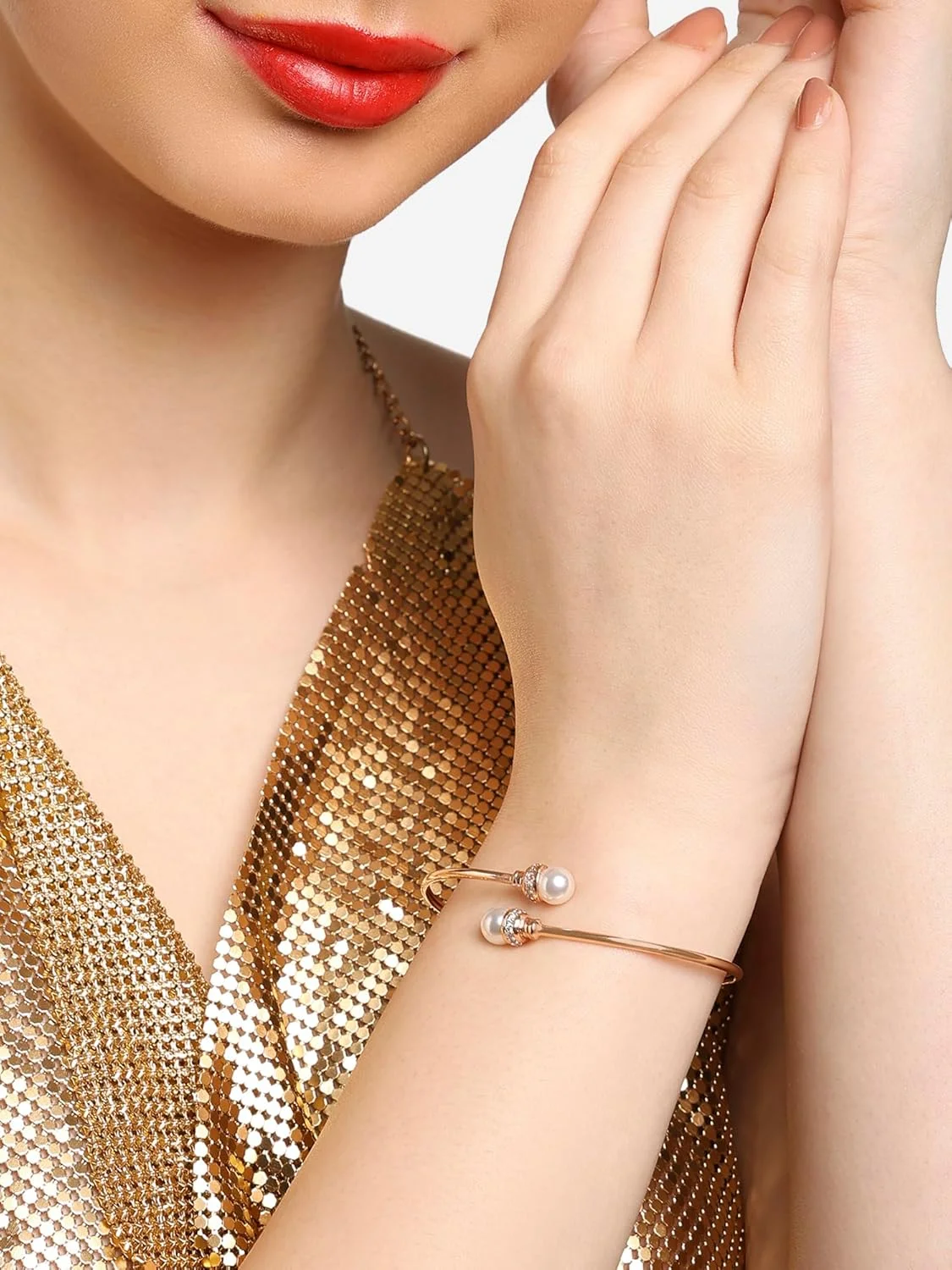 دستبند النگویی برنجی زنانه نگیندار با روکش رزگلد و تزیین شده با زیرکونیا کوبیک درخشان ZAVERI PEARLS مدل ZPFK16899 دستبند النگویی برنجی زنانه نگیندار با روکش رزگلد و تزیین شده با زیرکونیا کوبیک درخشان ZAVERI PEARLS مدل ZPFK16899