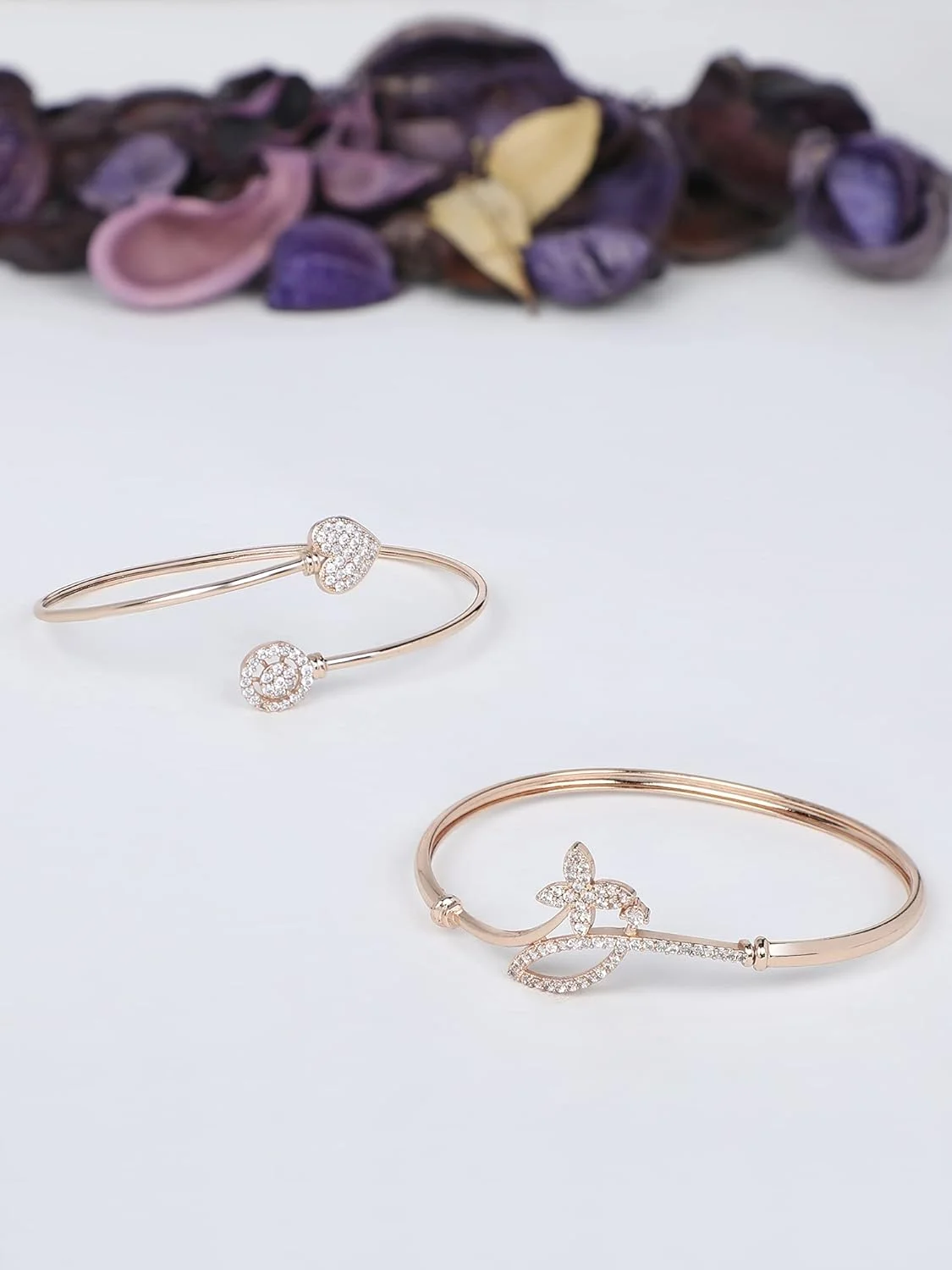 ZAVERI PEARLS ست دستبند النگویی برنجی نگین دار رزگلد زنانه (دو عددی) - ZPFK11103 ZAVERI PEARLS ست دستبند النگویی برنجی نگین دار رزگلد زنانه (دو عددی) - ZPFK11103