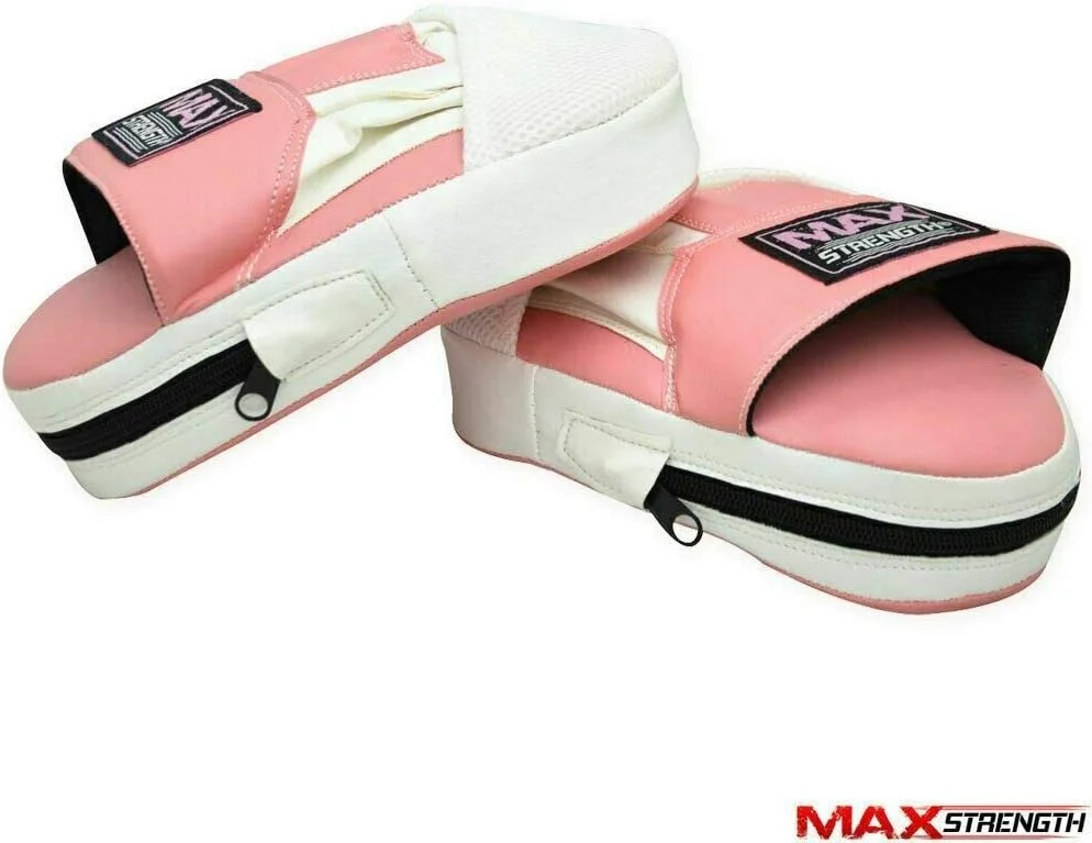 پدهای تمرکز خمیده صورتی مکس استرنگت و دستکش های بوکس برای کیک بوکسینگ روی تجهیزات پانچ (10oz)