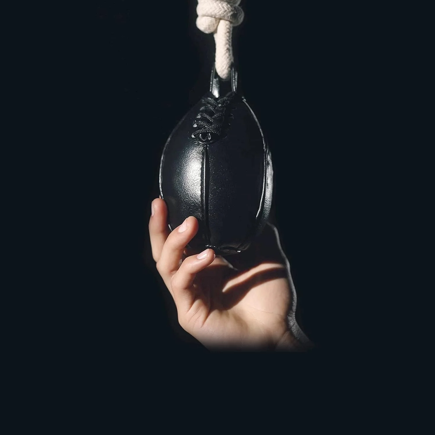 کیسه لغزشی بوکس INNOLIFE، توپ چرمی ذرت برای تمرینات رفلکسی، بوکس، کیک بوکسینگ، تمرینات آونگی MMA به همراه مواد پرکننده