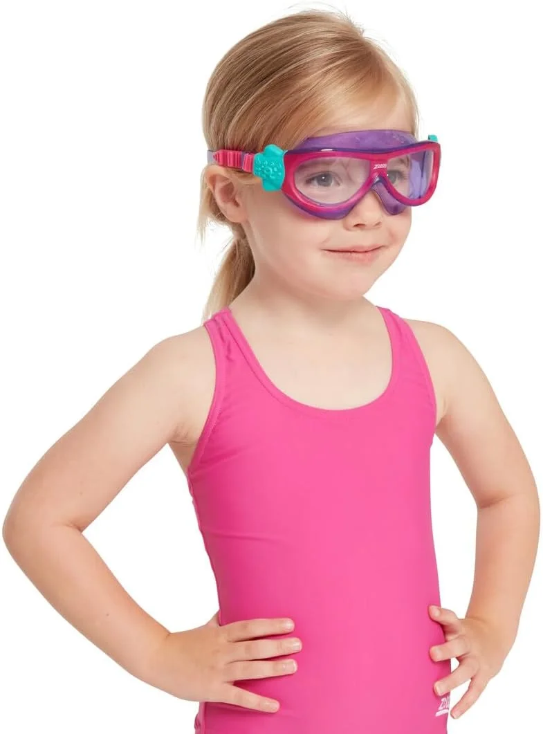 عینک شنا کودک زوگز فانتوم مدل صورتی بنفش شفاف | لنزهای ضد بخار با محافظت UV | بند قابل تنظیم آسان و فریم نرم | ایده آل برای کودکان 0-6 سال