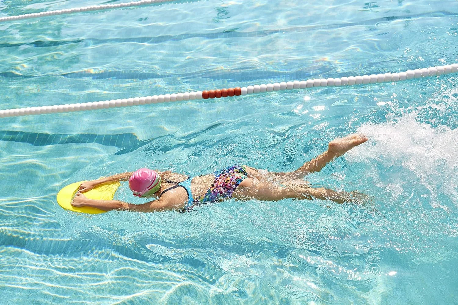 کلاه شنای سیلیکونی کودکان زاگز، مناسب تا ۱۴ سال کلاه شنای سیلیکونی کودکان زاگز، مناسب تا ۱۴ سال