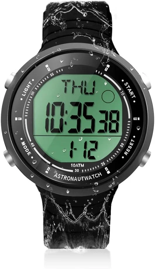 ساعت مچی دیجیتال ورزشی مناسب شنا و غواصی با مقاومت 10ATM در برابر آب تا عمق 100 متر، دارای عملکردهای ساعت زنگ دار، کرنومتر، تایمر، شمارش معکوس، زمان دوگانه، قابلیت تغییر فرمت 12 و 24 ساعته، بند سیلیکونی