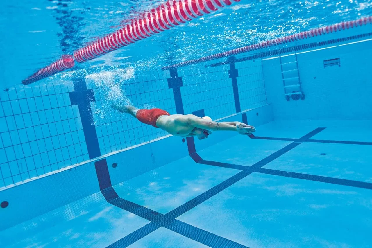 گیره بینی شنا آرنا مدل پرو، مناسب برای آقایان و بانوان، پدهای نرم، بدون PVC، سایز واحد گیره بینی شنا آرنا مدل پرو، مناسب برای آقایان و بانوان، پدهای نرم، بدون PVC، سایز واحد