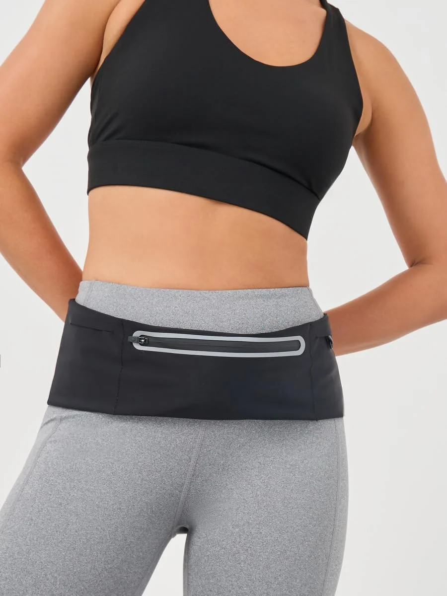 کمربند ورزشی زنانه استایلی با جزئیات بازتابنده و زیپ، سایز آزاد، مشکی کمربند ورزشی زنانه استایلی با جزئیات بازتابنده و زیپ، سایز آزاد، مشکی