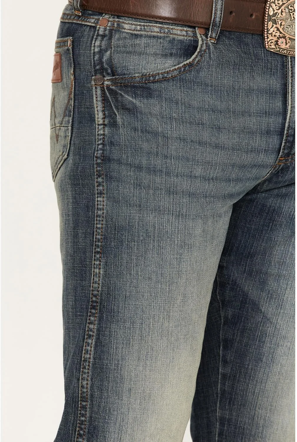 شلوار جین مردانه رانگلر مدل رترو، فیت باریک، راسته، کشی، رنگ Dark Knight، سایز 42W x 32L شلوار جین مردانه رانگلر مدل رترو، فیت باریک، راسته، کشی، رنگ Dark Knight، سایز 42W x 32L