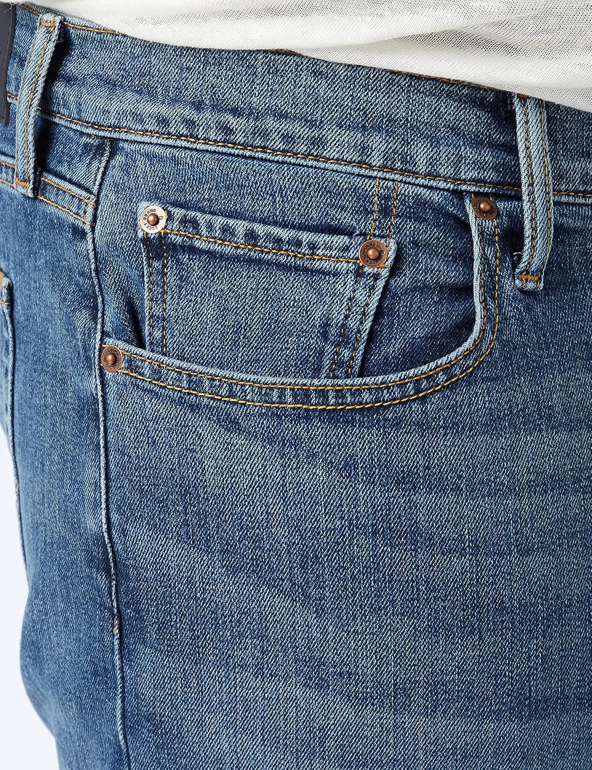 شلوار جین مردانه راسته مدل 181 از برند لاکی برَند - دِلوود