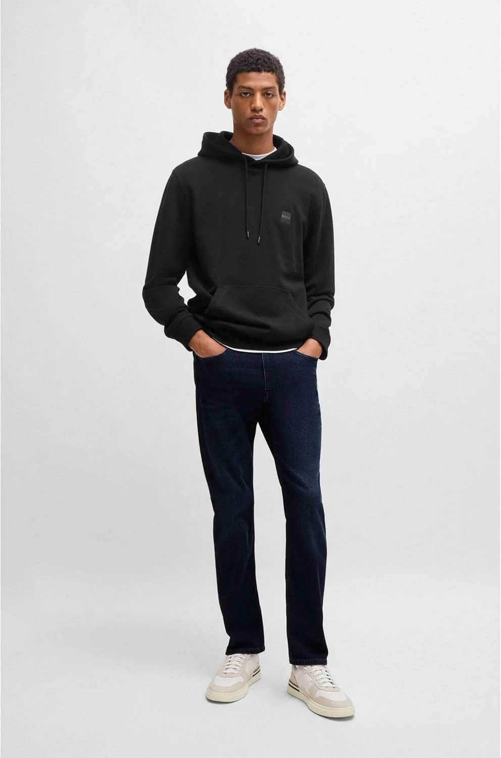 شلوار جین مردانه BOSS Delaware BO با فیت اسلیم و دنیم کشی راحت، آبی خالص شلوار جین مردانه BOSS Delaware BO با فیت اسلیم و دنیم کشی راحت، آبی خالص