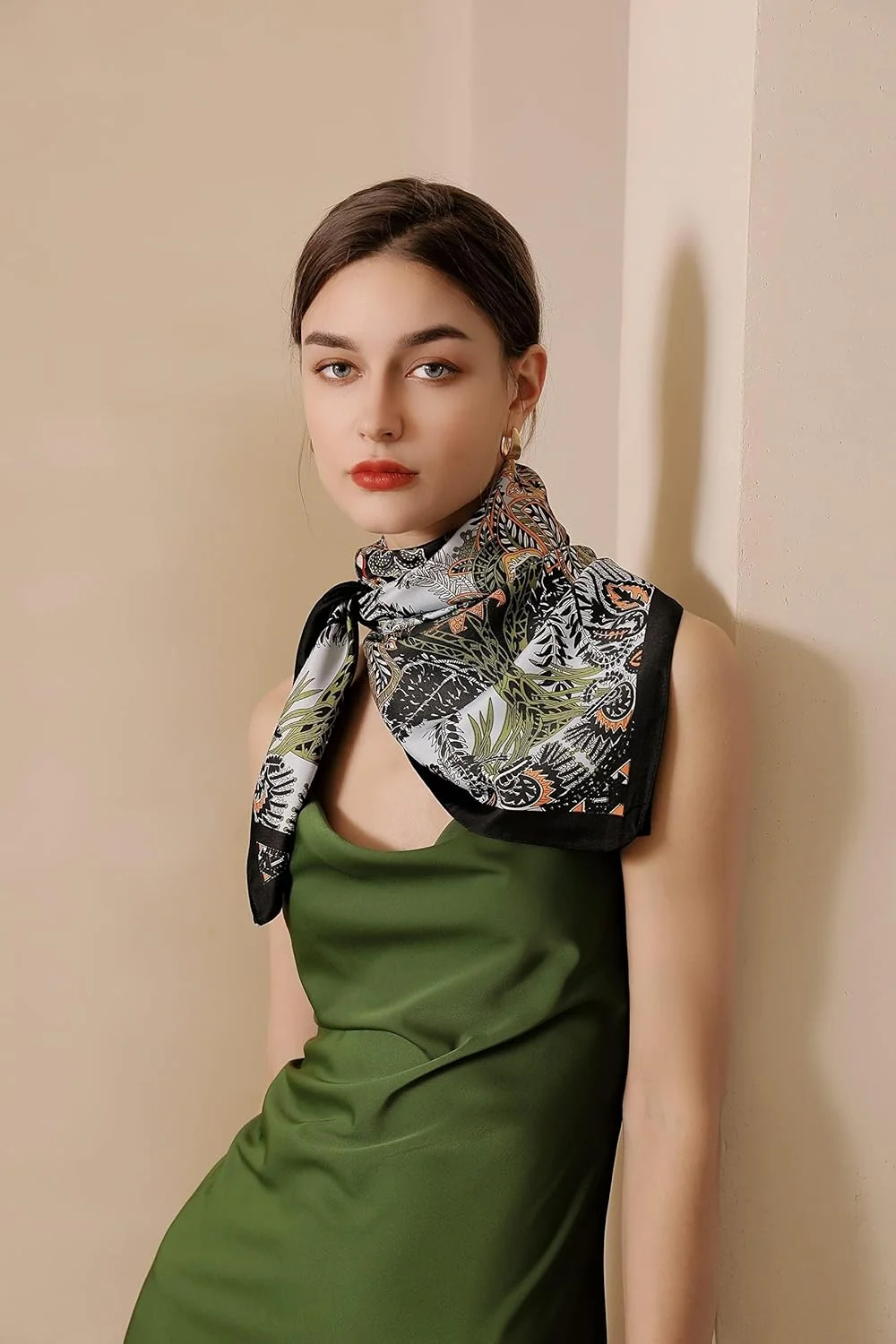 روسری ابریشمی زنانه، شال ساتن بزرگ 35 اینچی برای بستن مو، روسری سبک وزن چند منظوره برای بانوان