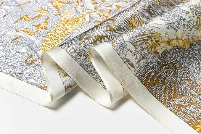 روسری ابریشم خالص توت فرنگی بزرگ Tzaweeq با بسته بندی هدیه، روسری سر و پوشش موی سبک وزن 35 اینچی برای زنان، رنگ بژ با بافت ظریف، جنس ابریشم توییل، شال با اندازه سخاوتمندانه