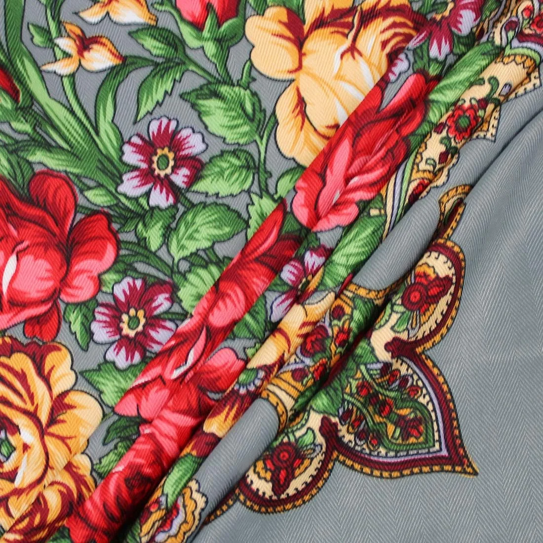 شال زنانه سنتی گودسلی با منگوله - شال گردن و سر طرح گلدار قدیمی