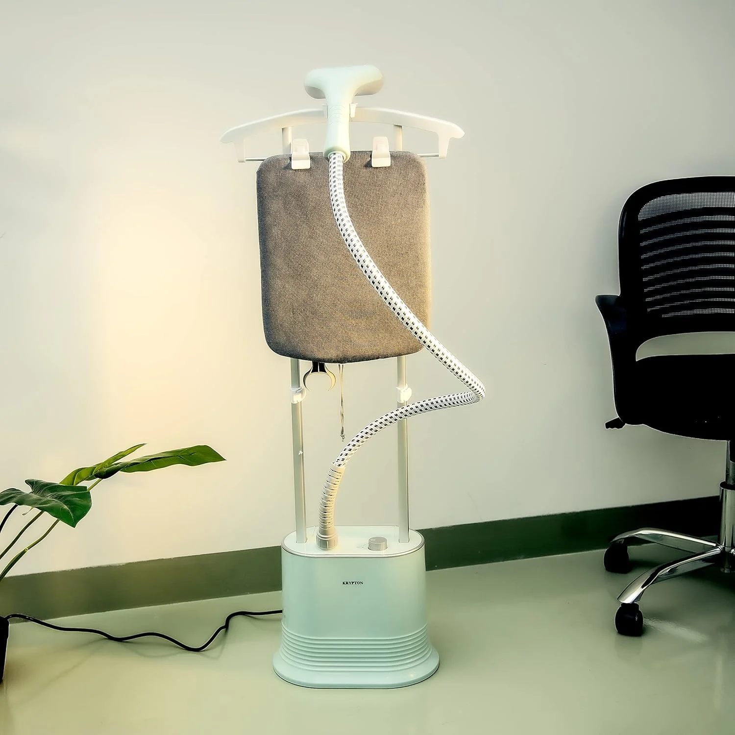 بخارگر لباس کریپتون با میله‌های قابل تنظیم، محافظت در برابر گرمای بیش از حد، سفید، KNGS6224