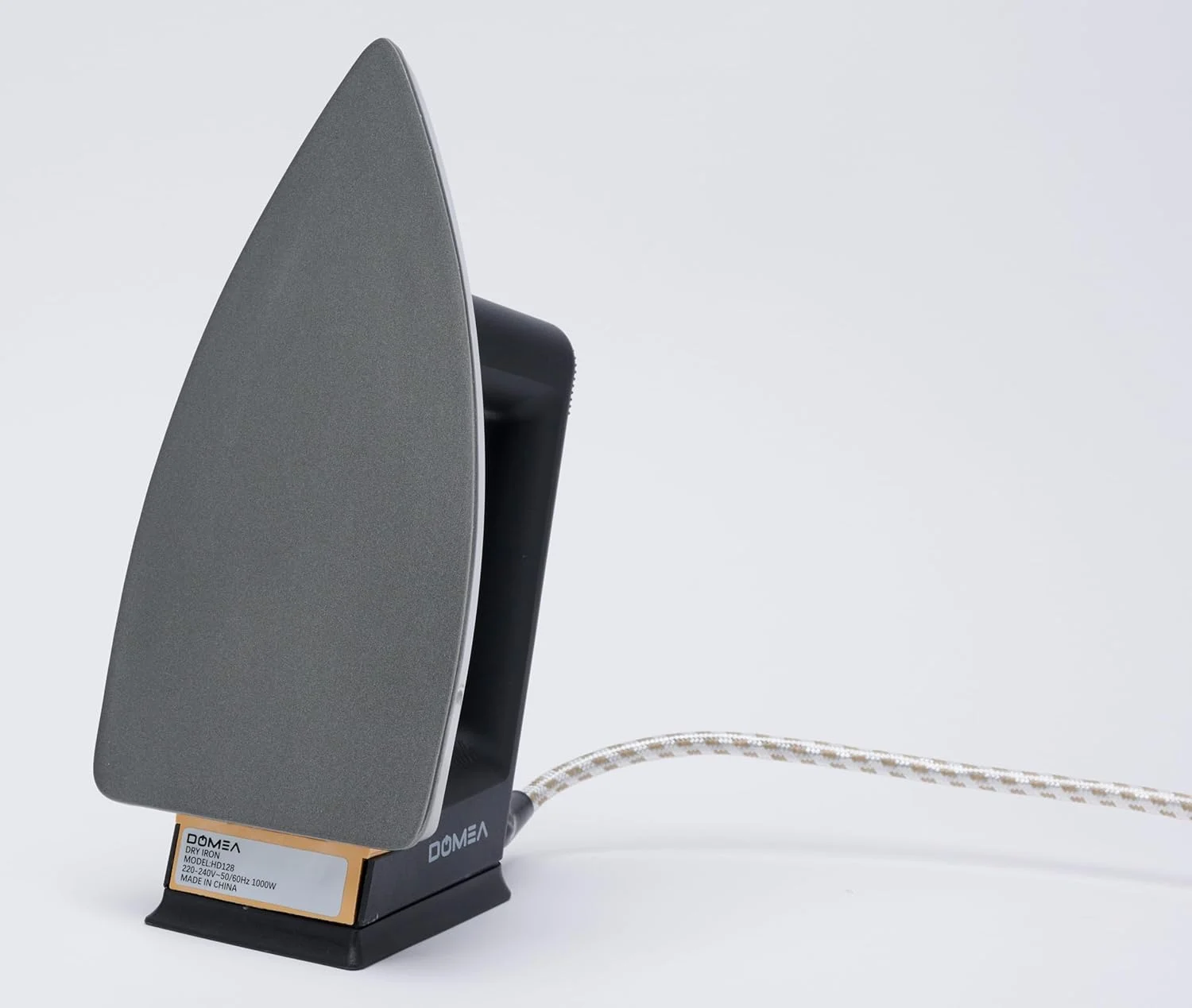 اتو خشک سبک وزن 1000 وات DOMEA با صفحه پوشش تفلون نچسب | ترموستات قابل تنظیم | طراحی زیبا، مناسب برای انواع پارچه، برای اتوکشی سریع، استفاده در منزل |