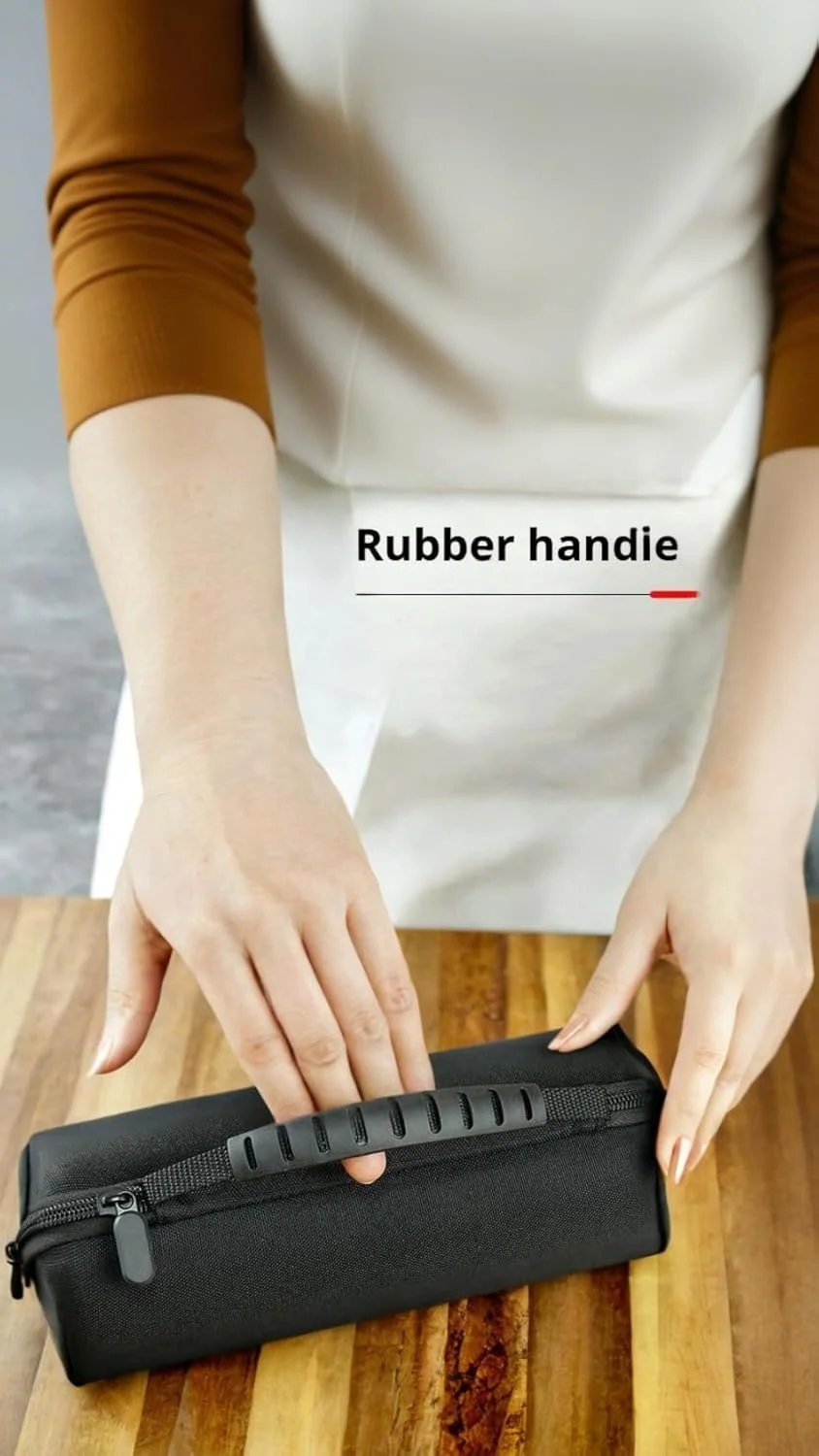 کیف نگهداری آسیاب قهوه دستی - کیف محافظ برای استفاده در دفتر و منزل، ۲۵۵x۹۵ میلی متر، شامل برس، طراحی حمل و تمیز کردن آسان کیف نگهداری آسیاب قهوه دستی - کیف محافظ برای استفاده در دفتر و منزل، ۲۵۵x۹۵ میلی متر، شامل برس، طراحی حمل و تمیز کردن آسان