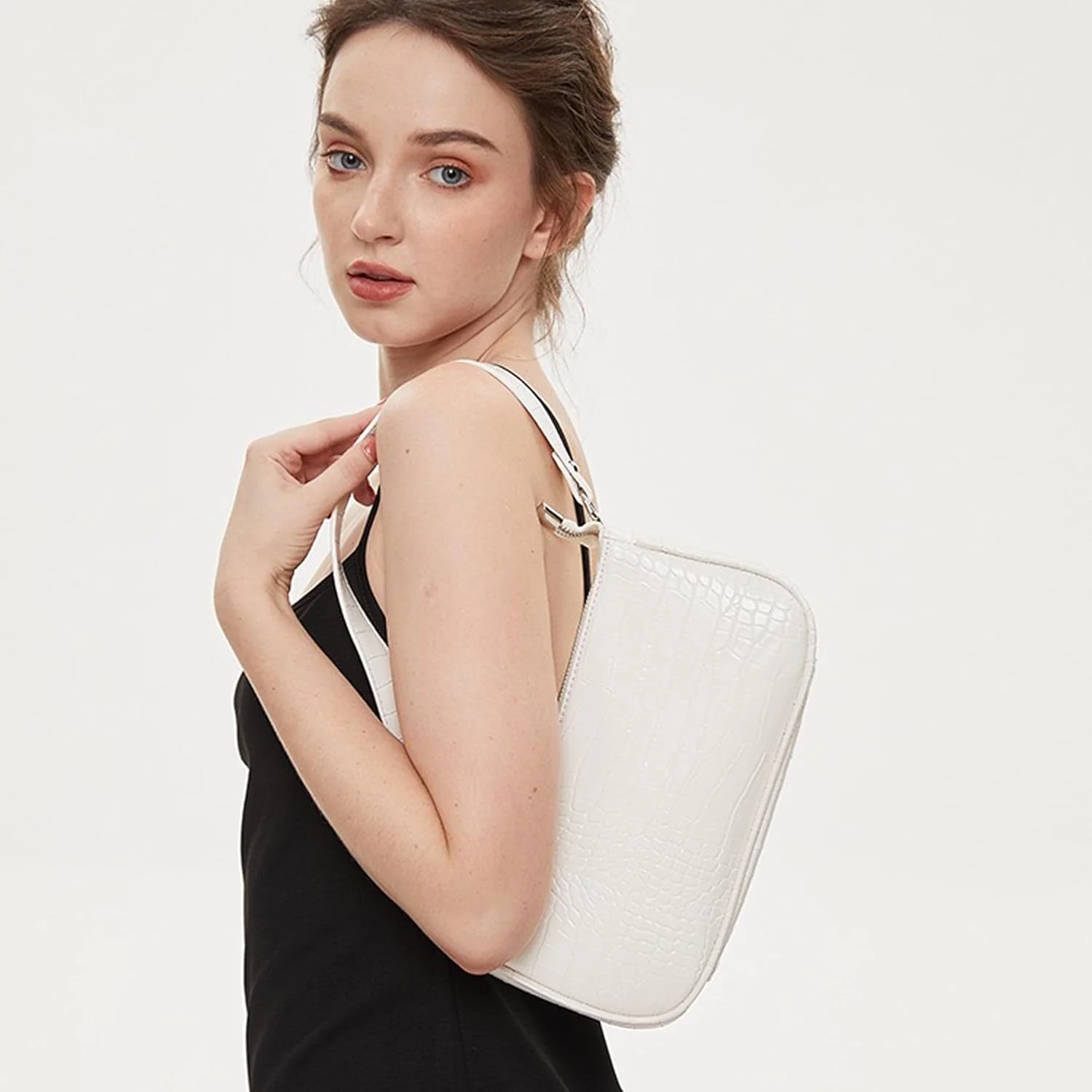 کیف دوشی زنانه، کیف دستی قدیمی، کیف کوچک کلاسیک یکطرفه زنانه، کیف کلاچ دهه 90 وای تو کی کیف دوشی زنانه، کیف دستی قدیمی، کیف کوچک کلاسیک یکطرفه زنانه، کیف کلاچ دهه 90 وای تو کی