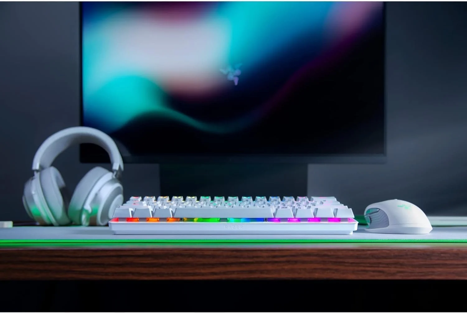 کیبورد گیمینگ 60% Razer Huntsman Mini با سوییچ های اپتیکال کلیکی (بنفش)، نورپردازی Chroma RGB، کلیدهای PBT و حافظه داخلی - سفید نقره ای