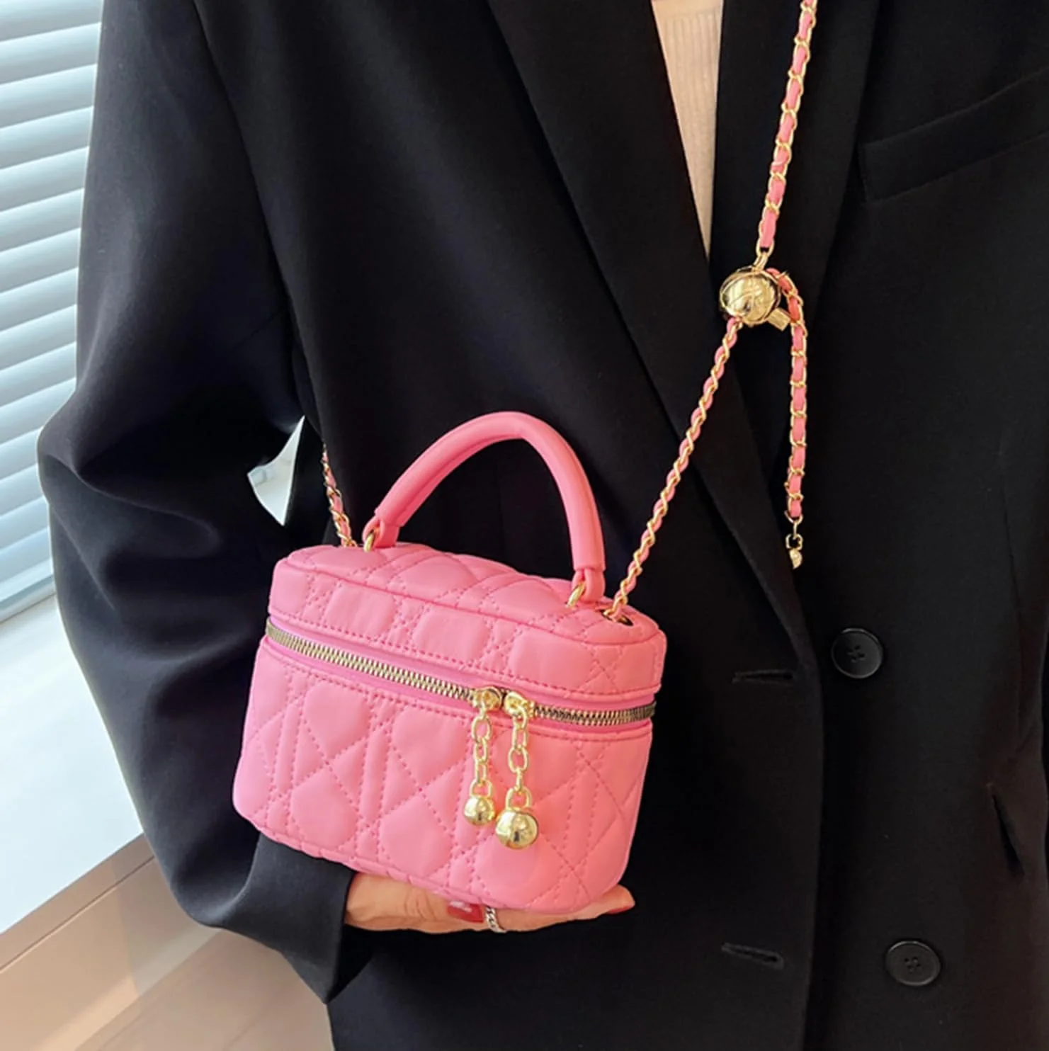 کیف دوشی کوچک زنانه، کیف زنجیری چرم مصنوعی زنانه، کیف دستی زنجیری لحافی، کیف دوشی کوچک تلفن همراه زنانه، کیف مربع برای دختران و بانوان